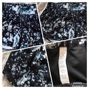 Lululemon Hotty Hot Shorts II 2.5” 6